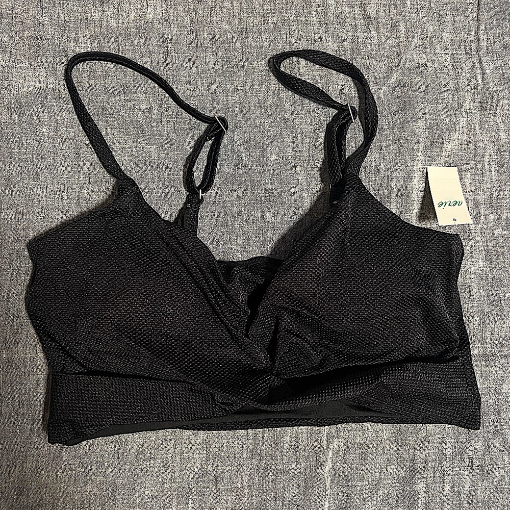 Aerie Twist Front Scoop Neck Bikini Top - black, large